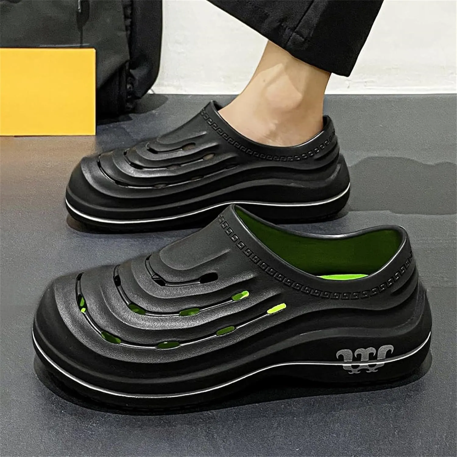 Armadillo Clogs Nurses Shoes for Women Men Non Slip Work Shoes Women Food Service Chef Shoe for Men Non Slip Kitchen Shoe Clogs Oil Resistant Nursing Arch Support Waterproof Wide Width Sneakers Garden