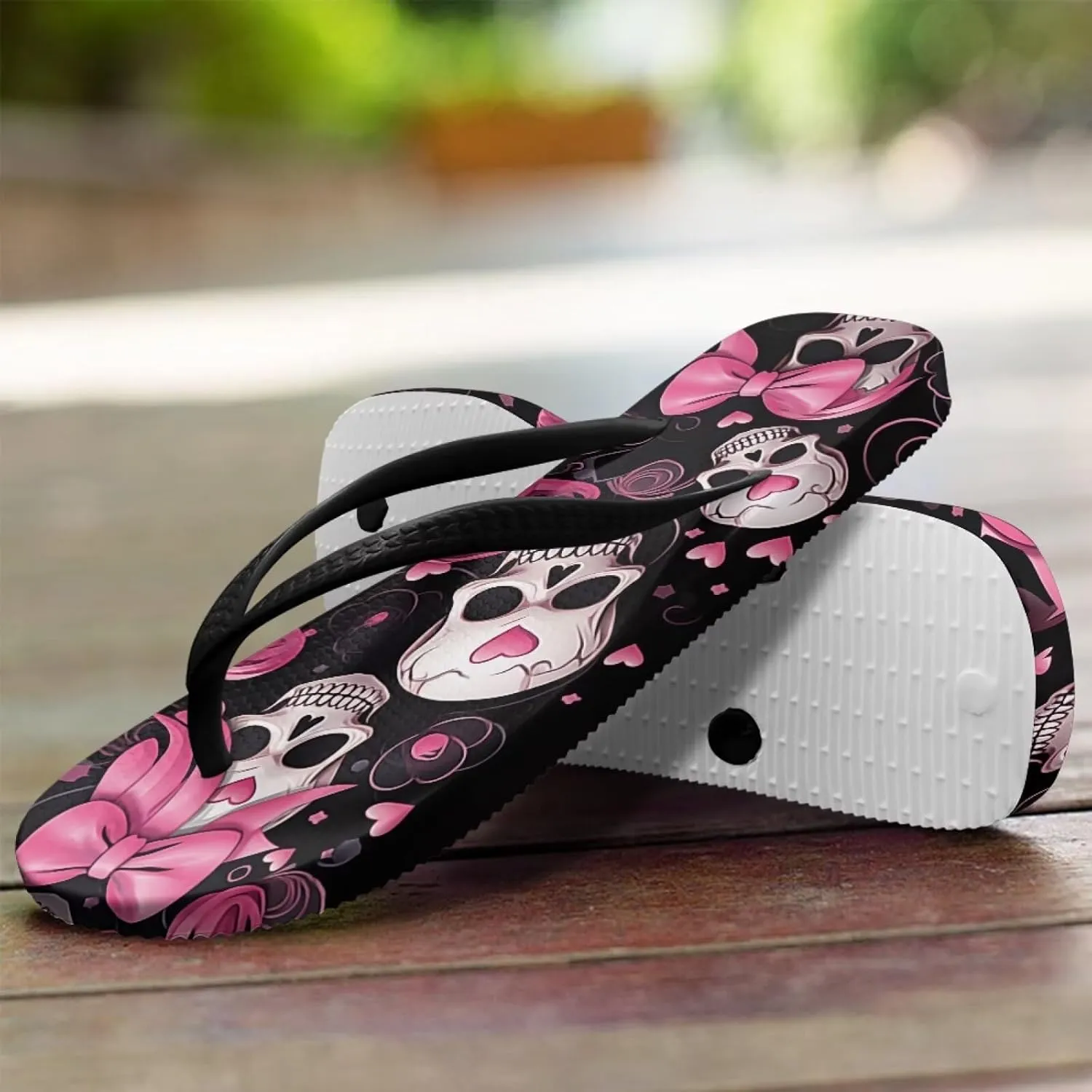 Womens Skull Flip Flops Flat Sandals Comfortable Thong Slippers Non-Slip Bathroom Shower Shoes